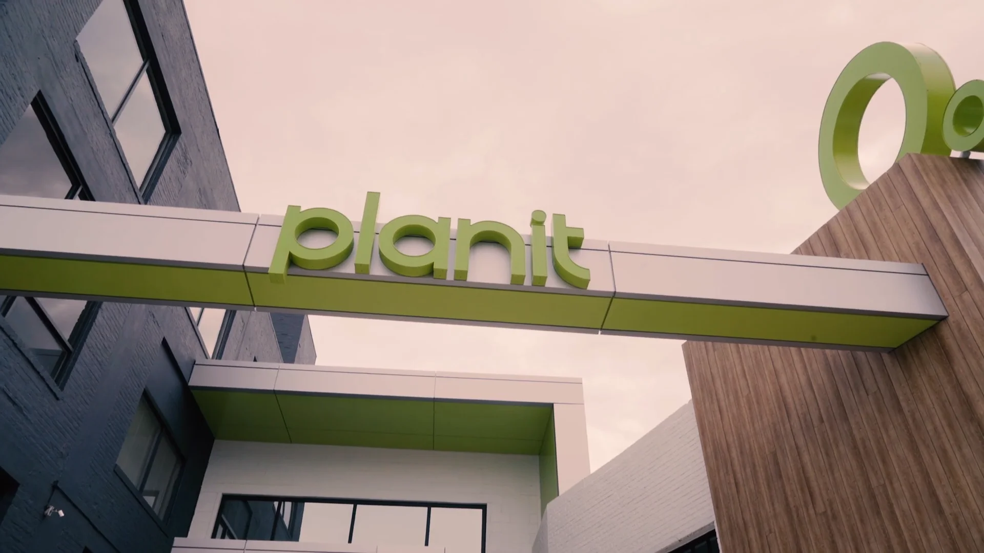 Gensler + Planit workplace corporate video