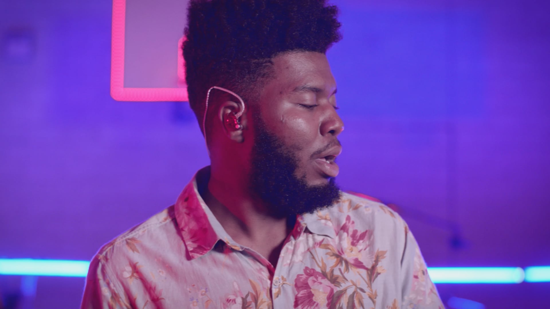 Khalid - Young, Dumb & Broke Performance