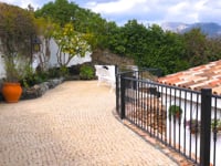 our neighbours know how to lay a floor