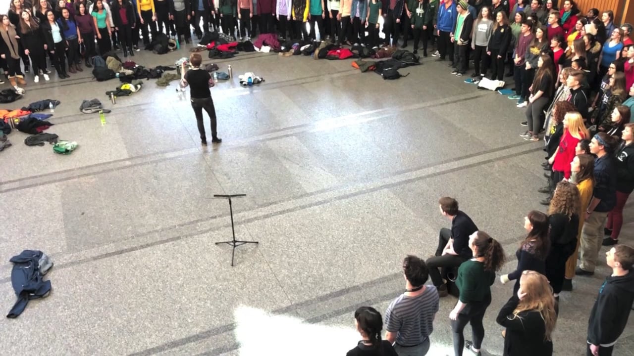 Corazón sings JOIKHU with the Kaleid Festival mass choir