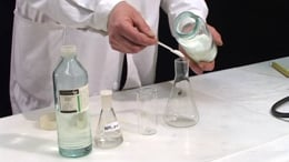 химические реакции с пластиком. оксид кальция и вода. опыты с газировкой для детей. помутнение известковой воды при пропускании углекислого газа. как выделяется углекислый газ.