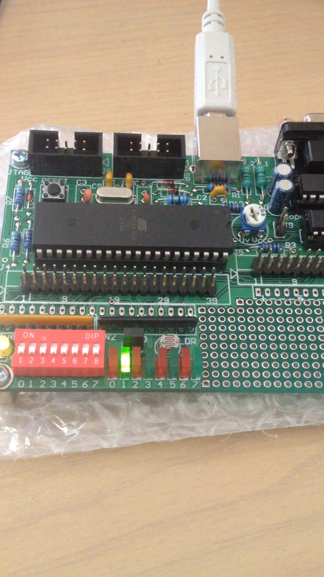 Traffic Light System Project C++ on Vimeo