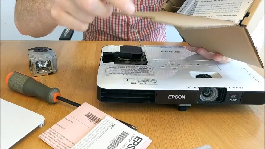 BEAM - Epson EB-1780W Lamp Replacement | Videos & Movies on Vimeo