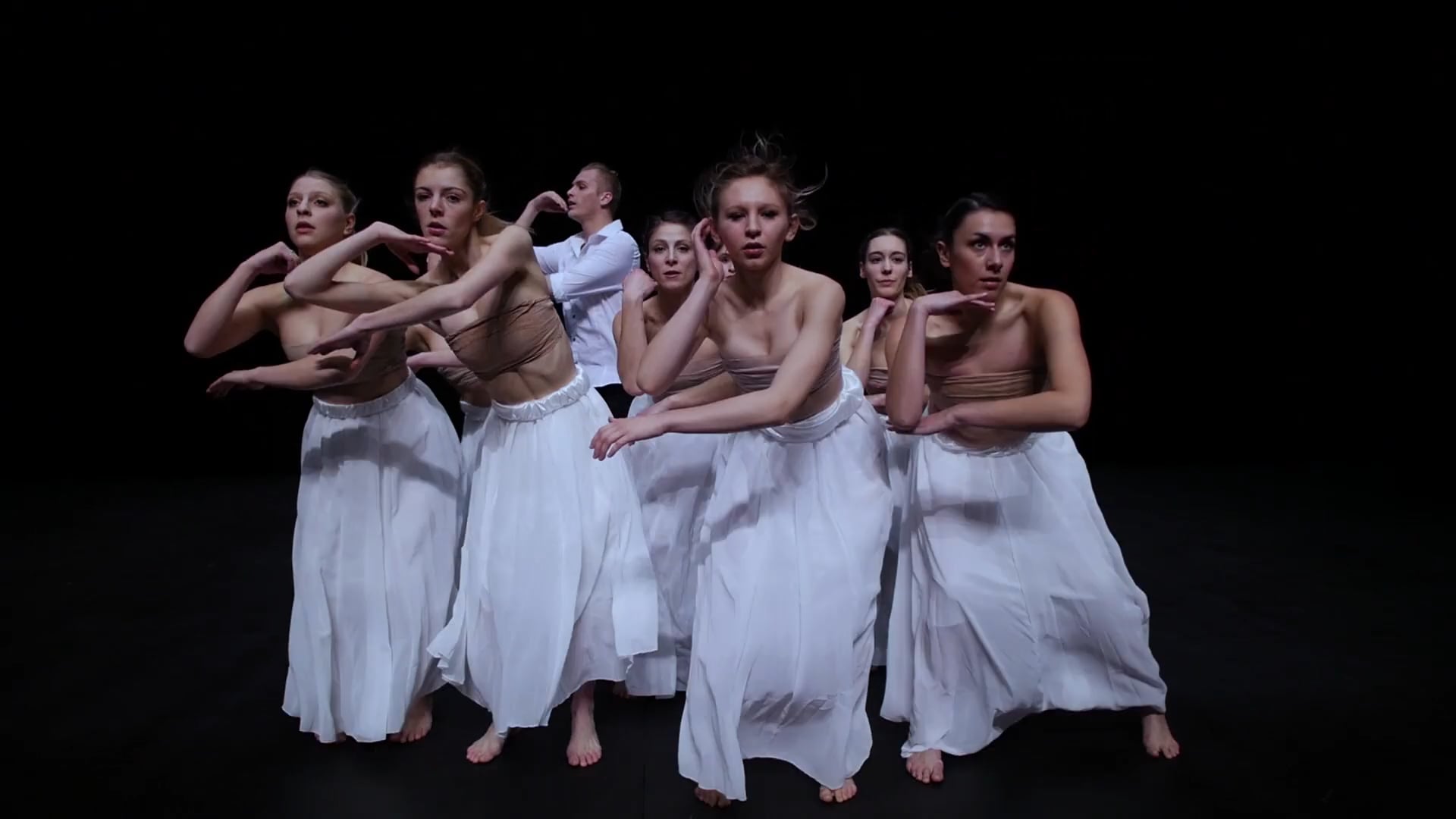 AU CORPS ACCORDS // CONTEMPORARY DANCE // CIE AMETHYSTE