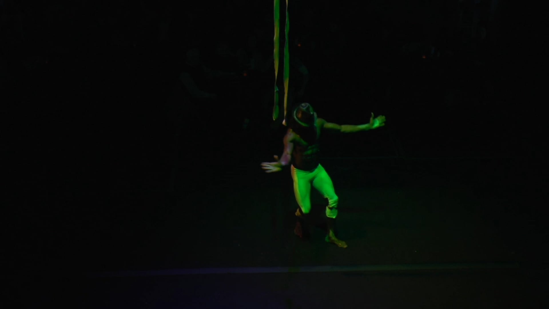 Promotional video thumbnail 1 for Strap  danse acrobatic act