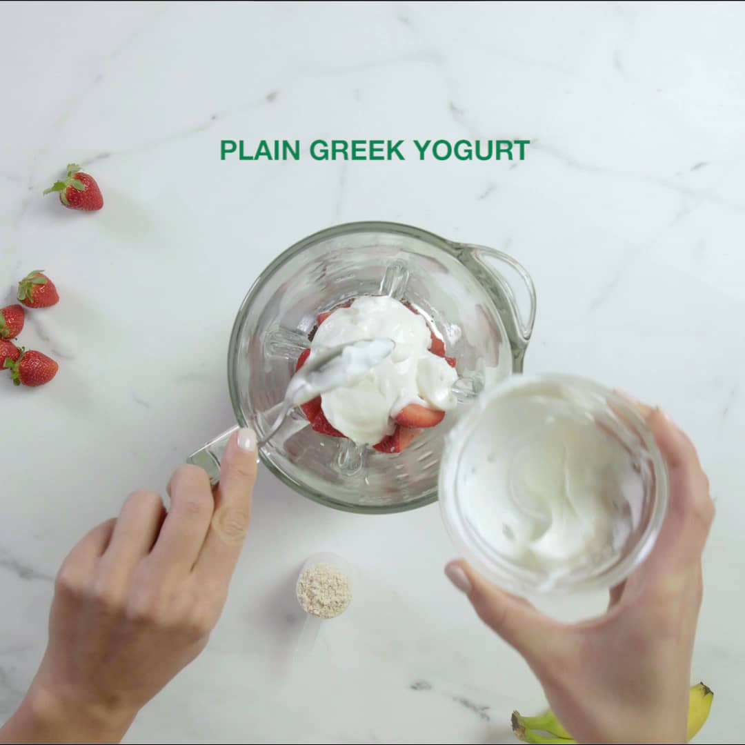 Peanut Butter & Jam Smoothie Bowl on Vimeo