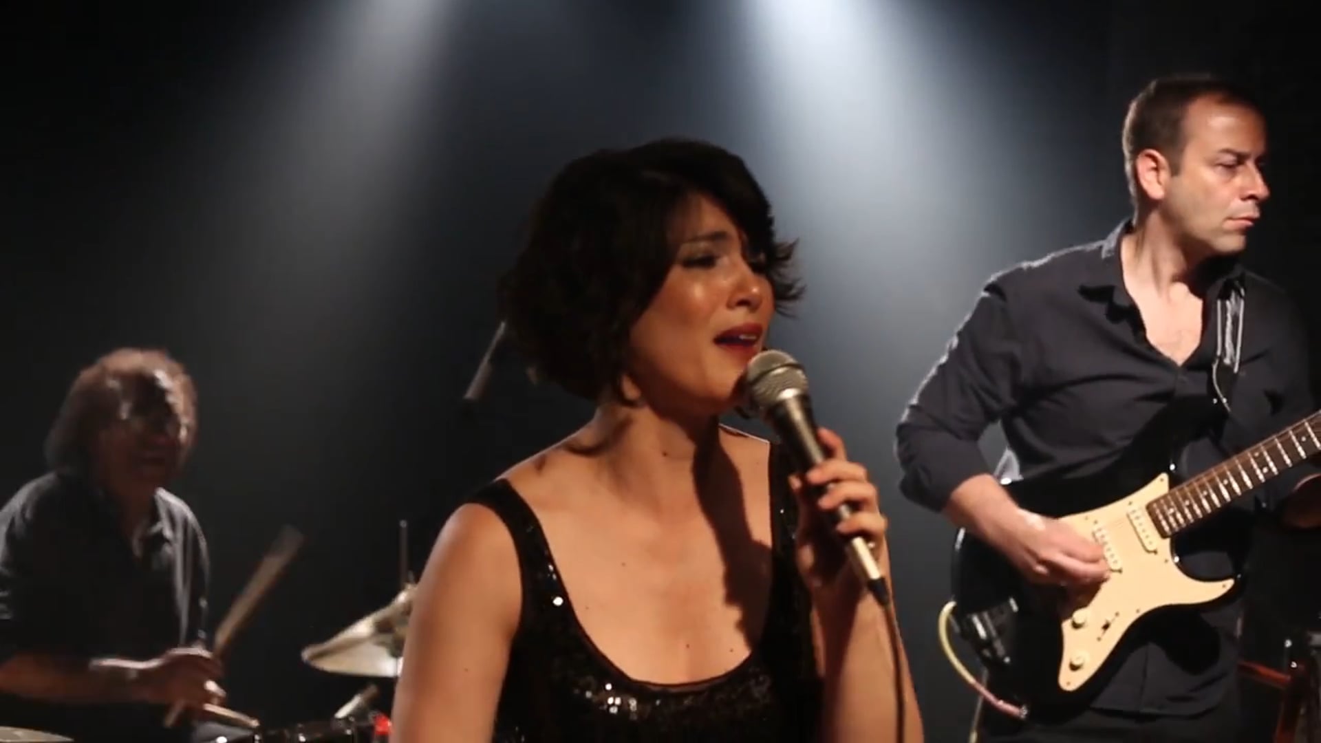 Como Nossos Pais - Lilian Menezes