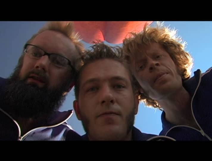 Hurra Torpedo The Crushing Blow_Short Version on Vimeo