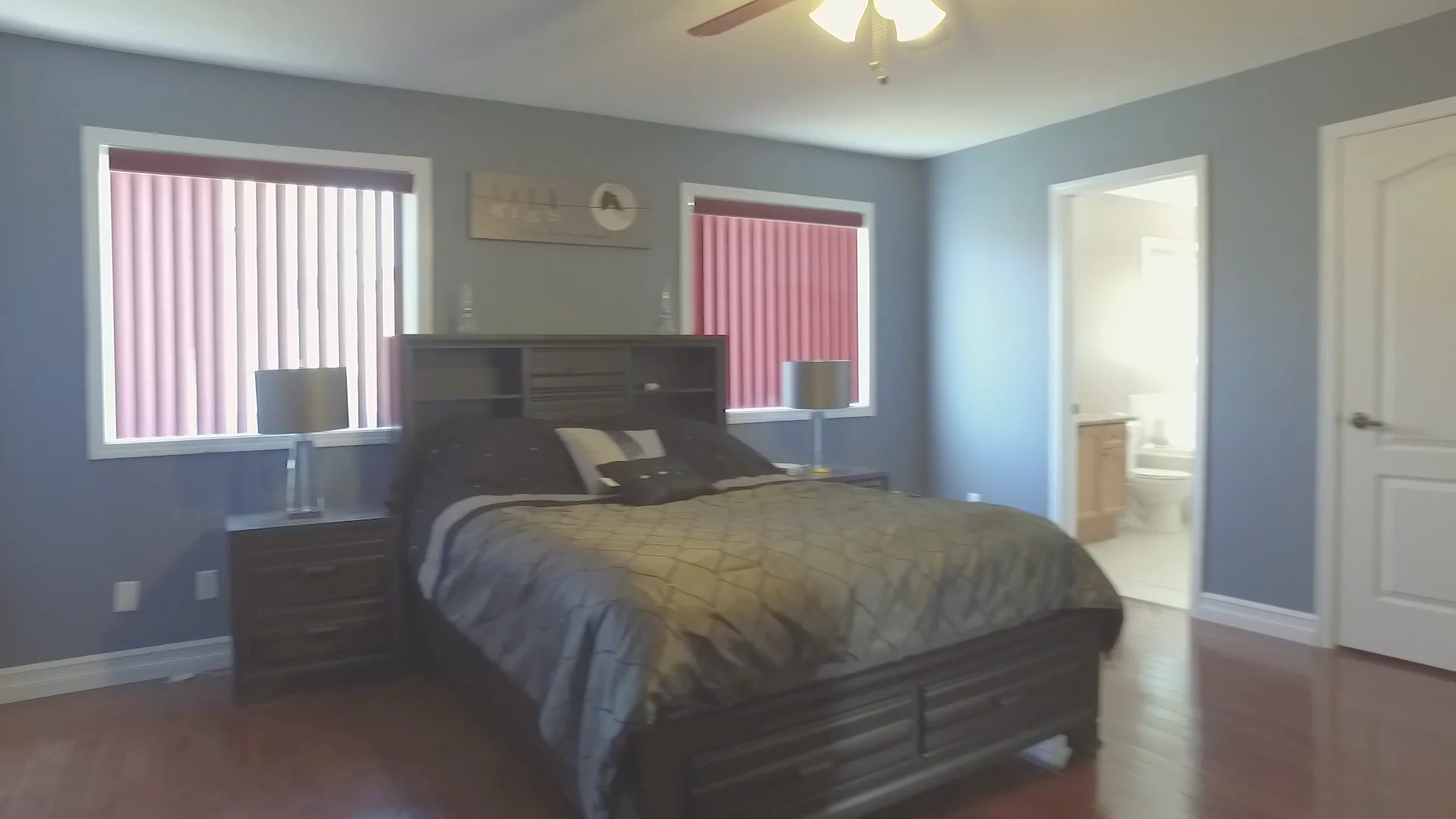 1677 Whitestone Dr, Oshawa on Vimeo