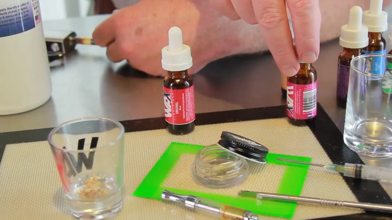 Aloha Friday Everyone. Just wanted to give a shout out to Wax Liquidizer  for their simple method of making thc infused eliquid. : r/Waxpen