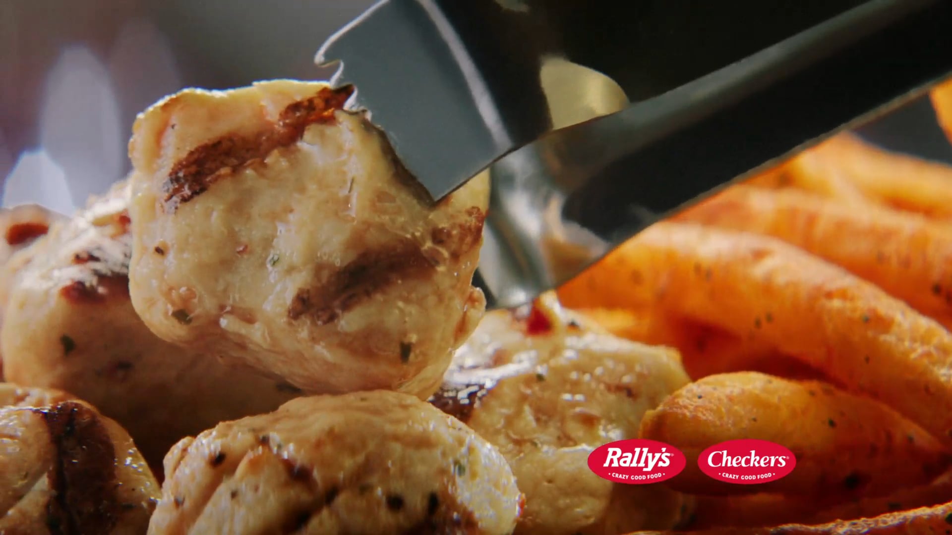 Checkers Grilled Chicken Bites & Fries Box on Vimeo