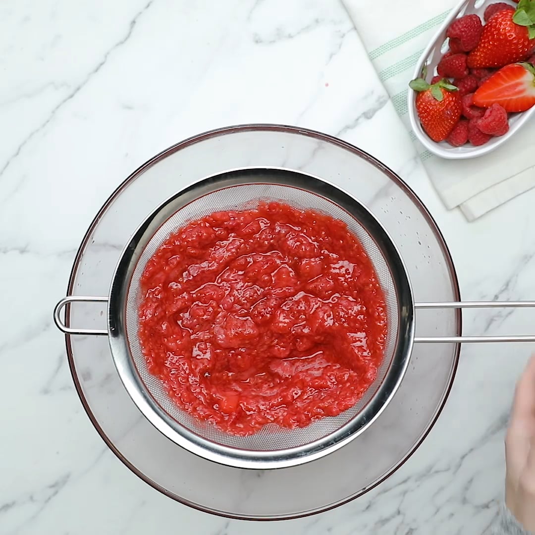 Smirnoff Rosé Sangria on Vimeo