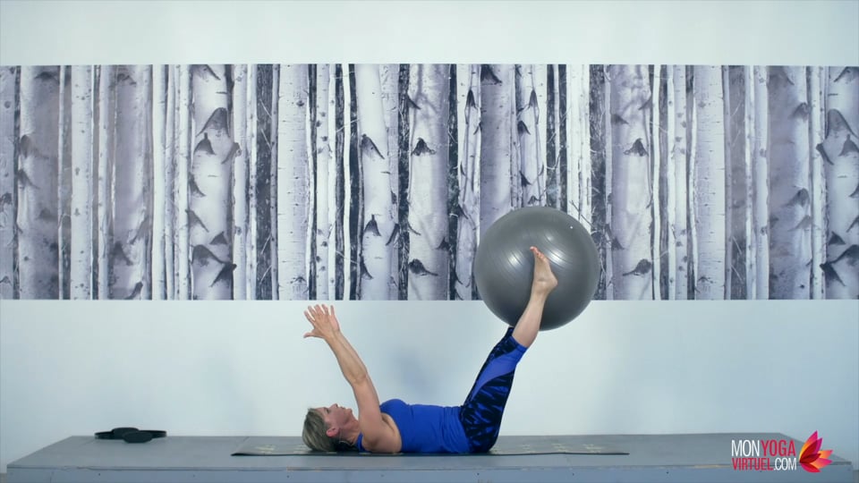 Cours de Pilates avec un ballon (débutants, intermédiaires) 