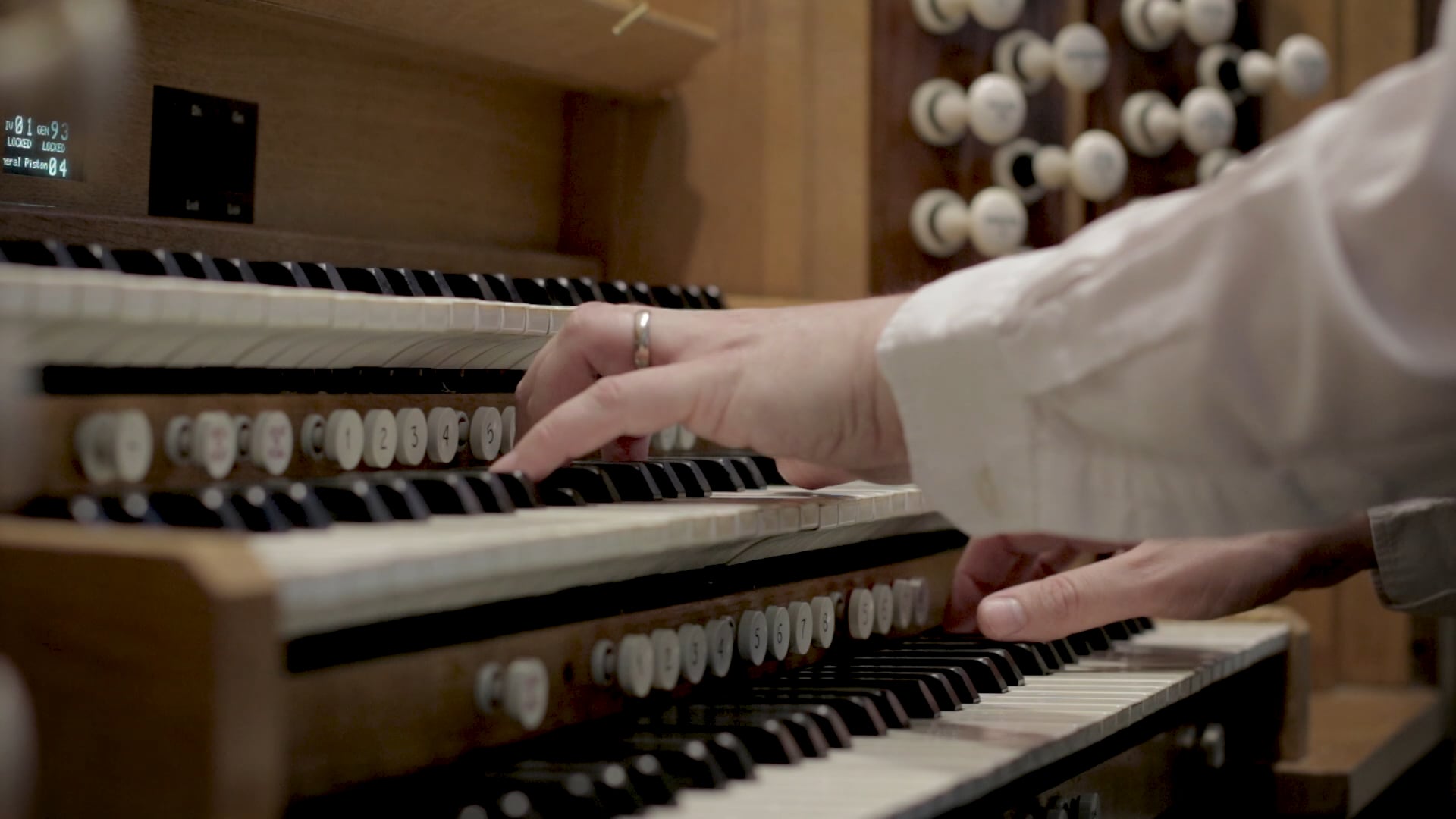 Organ Suite: Silvered Pacific - 3. Pop Goes to Town