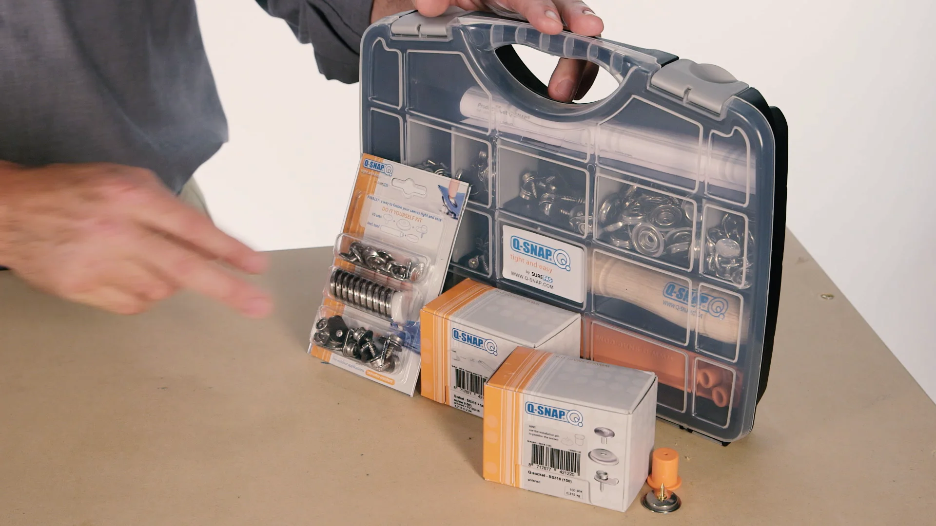 Fellows!(Q)「Q.E.D.」 Q-Snap Q-Socket Integrated Socket and Ring Stainless Steel