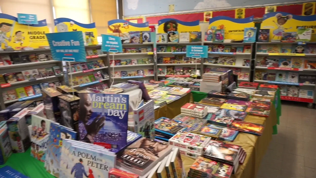 Scholastic Book Fair  Suzanne M. Smith Elementary School