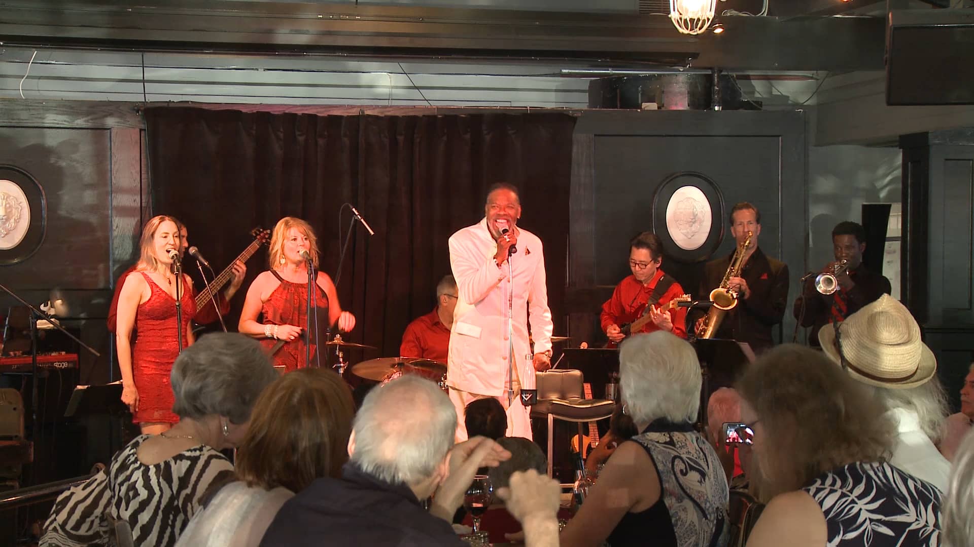 Riley Inge - Two Lions Pub on Vimeo