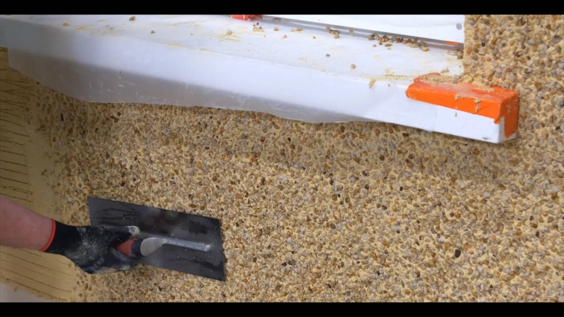 K Rend LW1, Dry Dash Finish on Vimeo