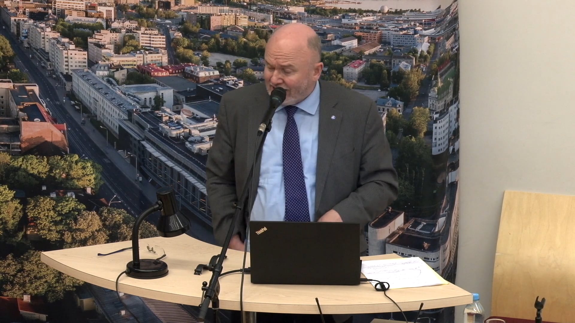 Riik ja omavalitsus täna ning vaade tulevikku 10 teesi - mis edasi? (14 ...
