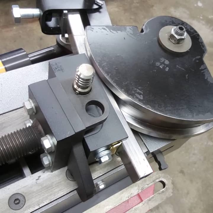 JD Squared Model 54 Hydraulic Bendet on Vimeo