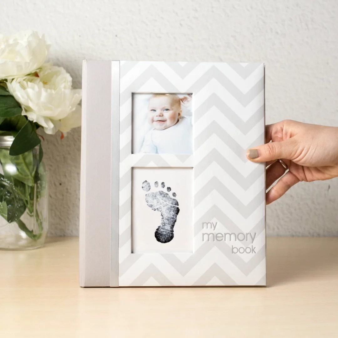 Pearhead first 5 years store chevron baby memory book