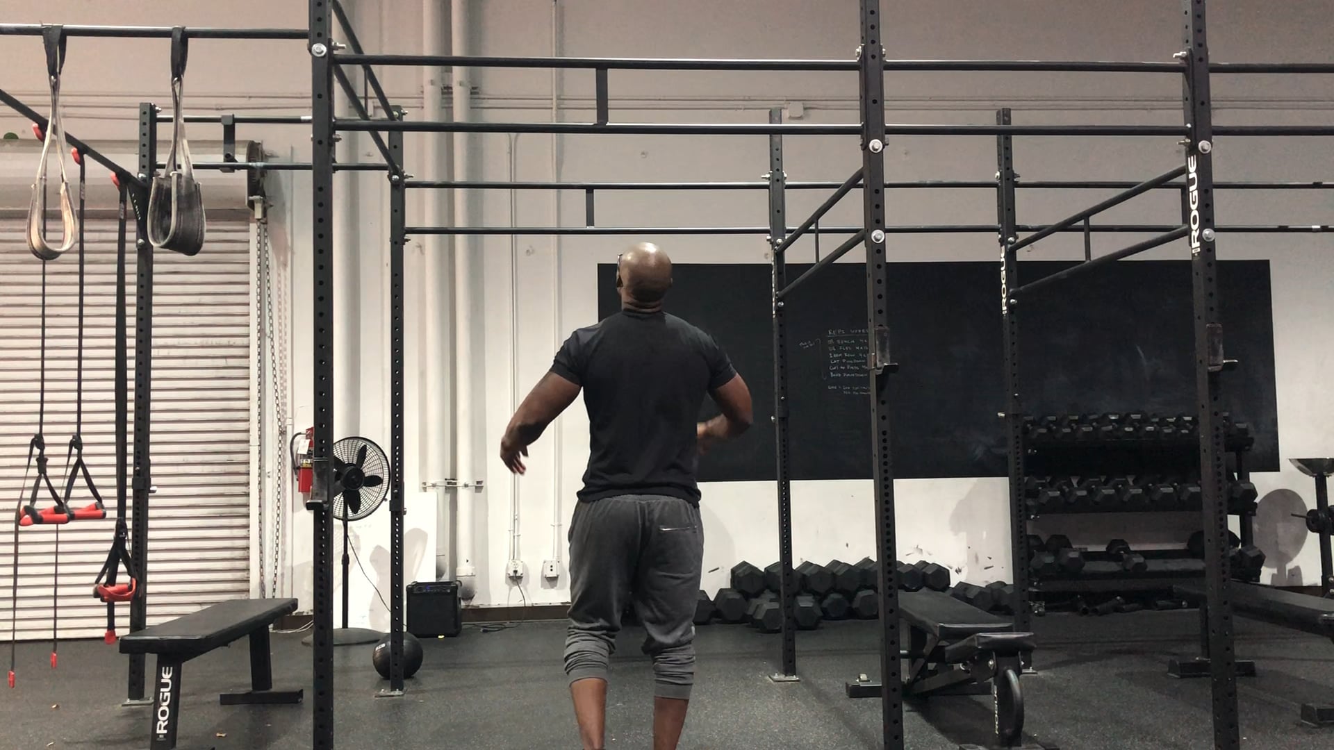 Pull-up Bar Hang on Vimeo