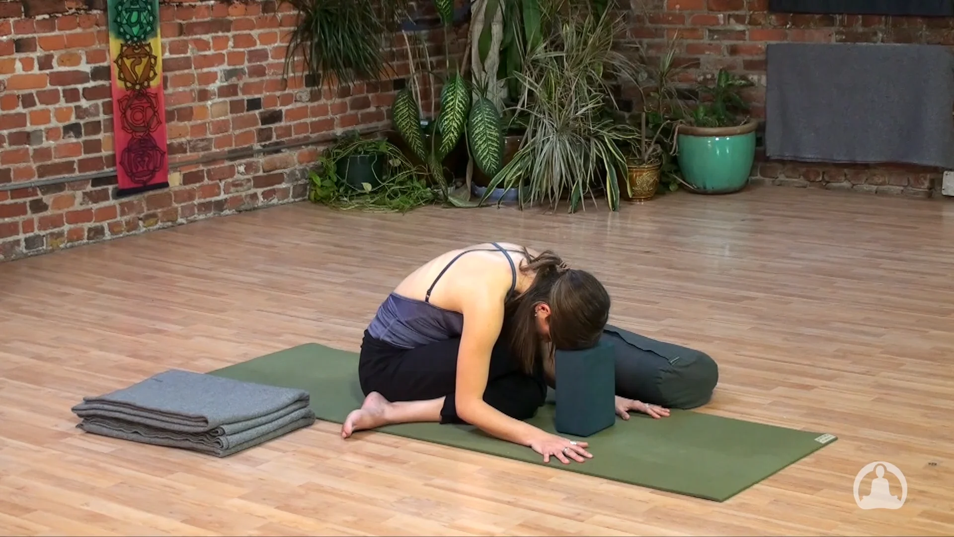 EXTREME Hip Flexibility and Core Strength Foga (Fitness + Yoga) on Vimeo