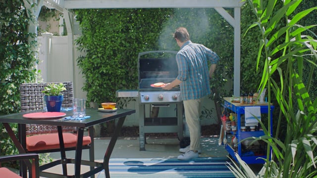 Lowes Hypermade: "Griller's Paradise"