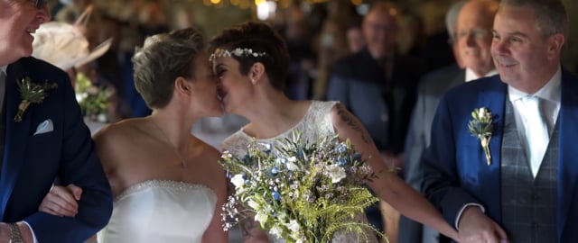 The 5 Most Important Wedding Moments (That Must Be Caught on Film!)