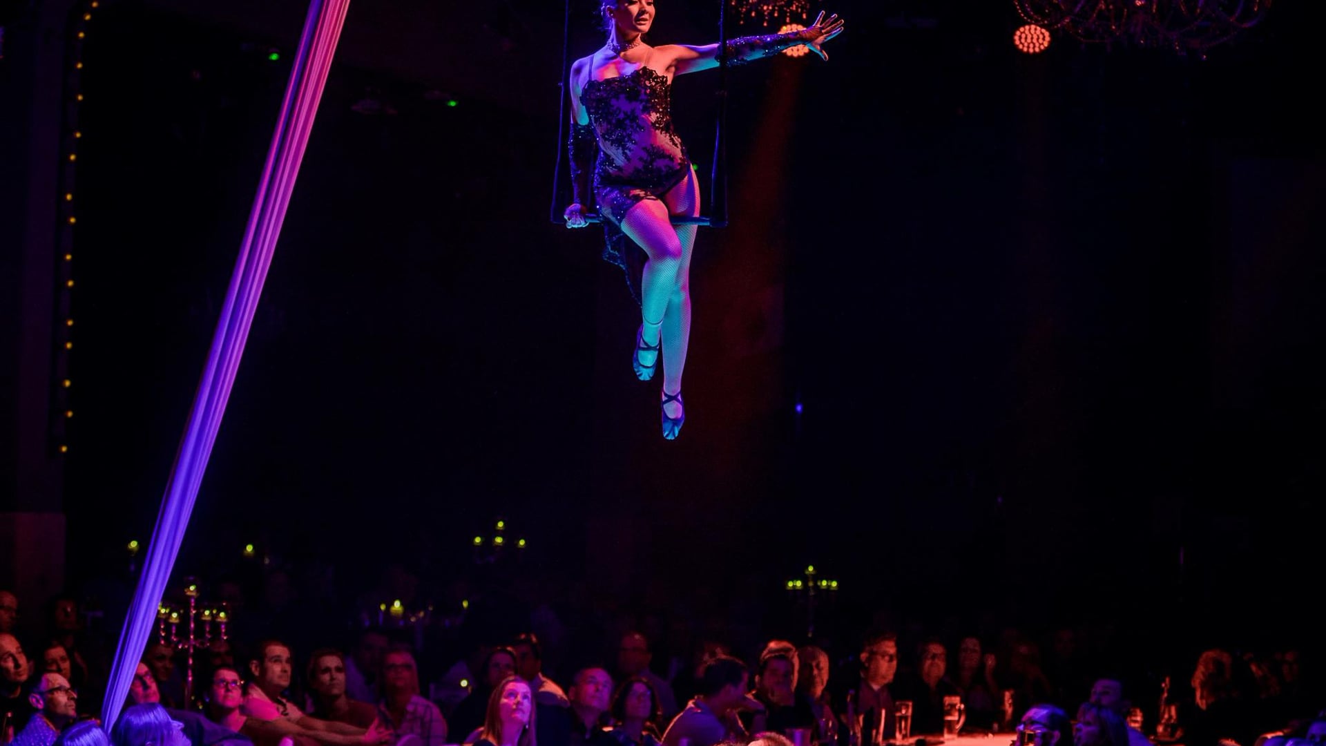 Swinging Trapeze - Solo