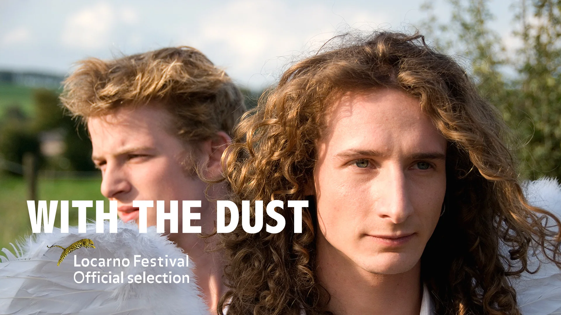 SHORT FILM “En compagnie de la poussière” / “With the Dust” MATURE