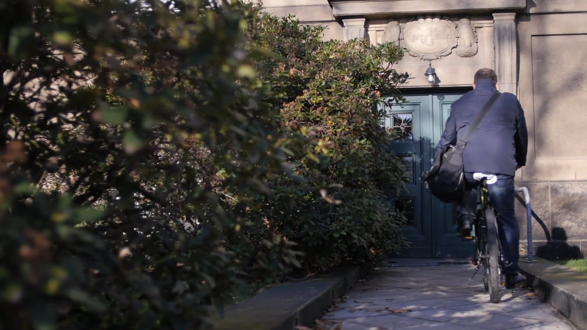 Freedom to cross your own border