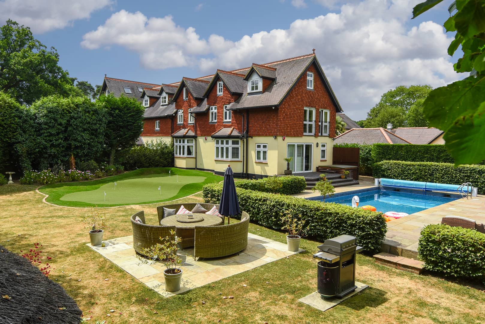 Tilburstow Hill Road, South Godstone Ralph James on Vimeo