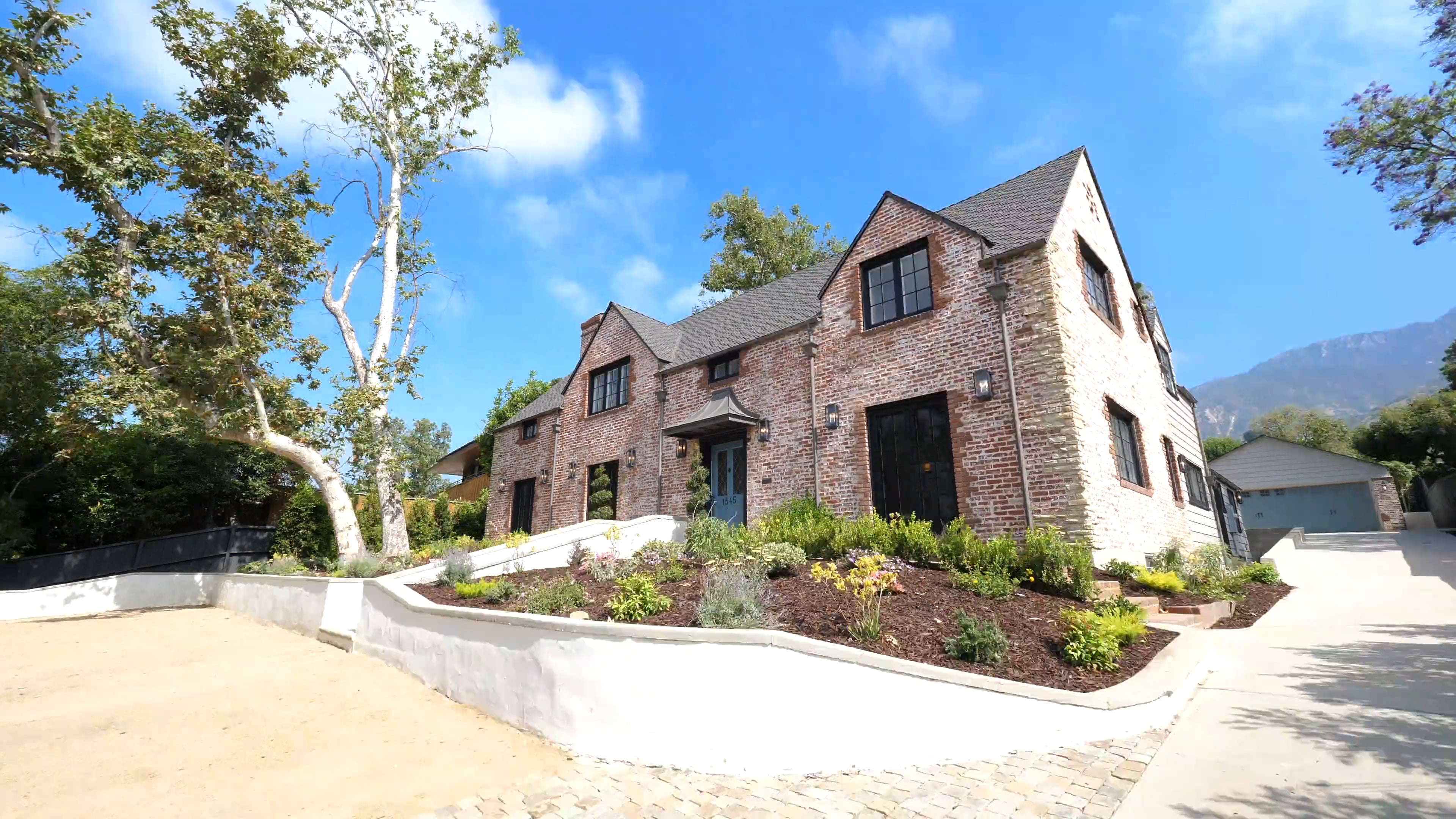 1545 E. Altadena Dr. Altadena CA on Vimeo