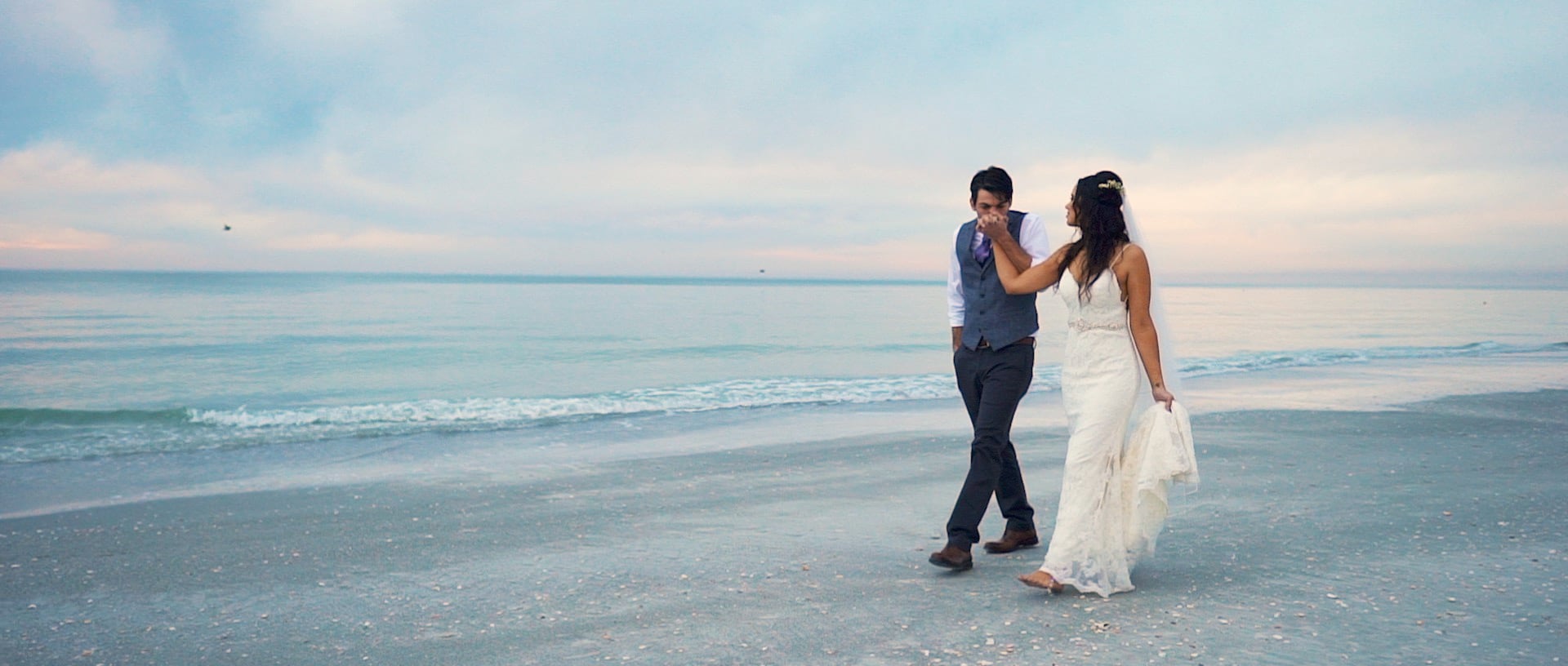 Video thumbnail for Longboat Key Beach Wedding | Danny & Erika