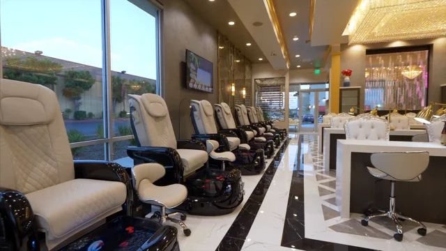 Luxury Nail Salon Interior Designs