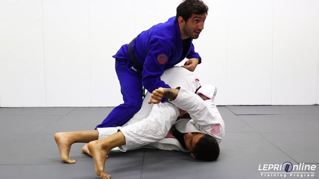 De La Riva Pass to Leg Drag to Seatbelt when Opponent Defends