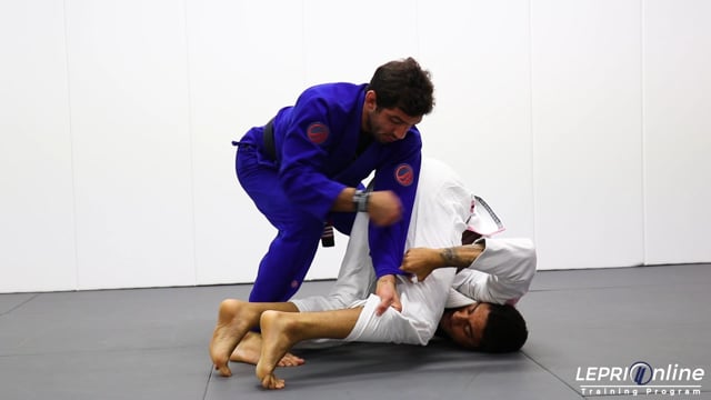De La Riva Pass to Leg Drag to Side Control when Opponent Defends