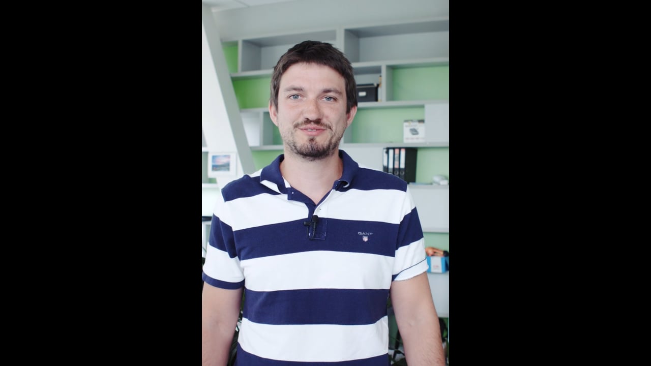 
        
          Martin Mikloš
        

        
          –
        

        
          Šéf programátorů
        
        