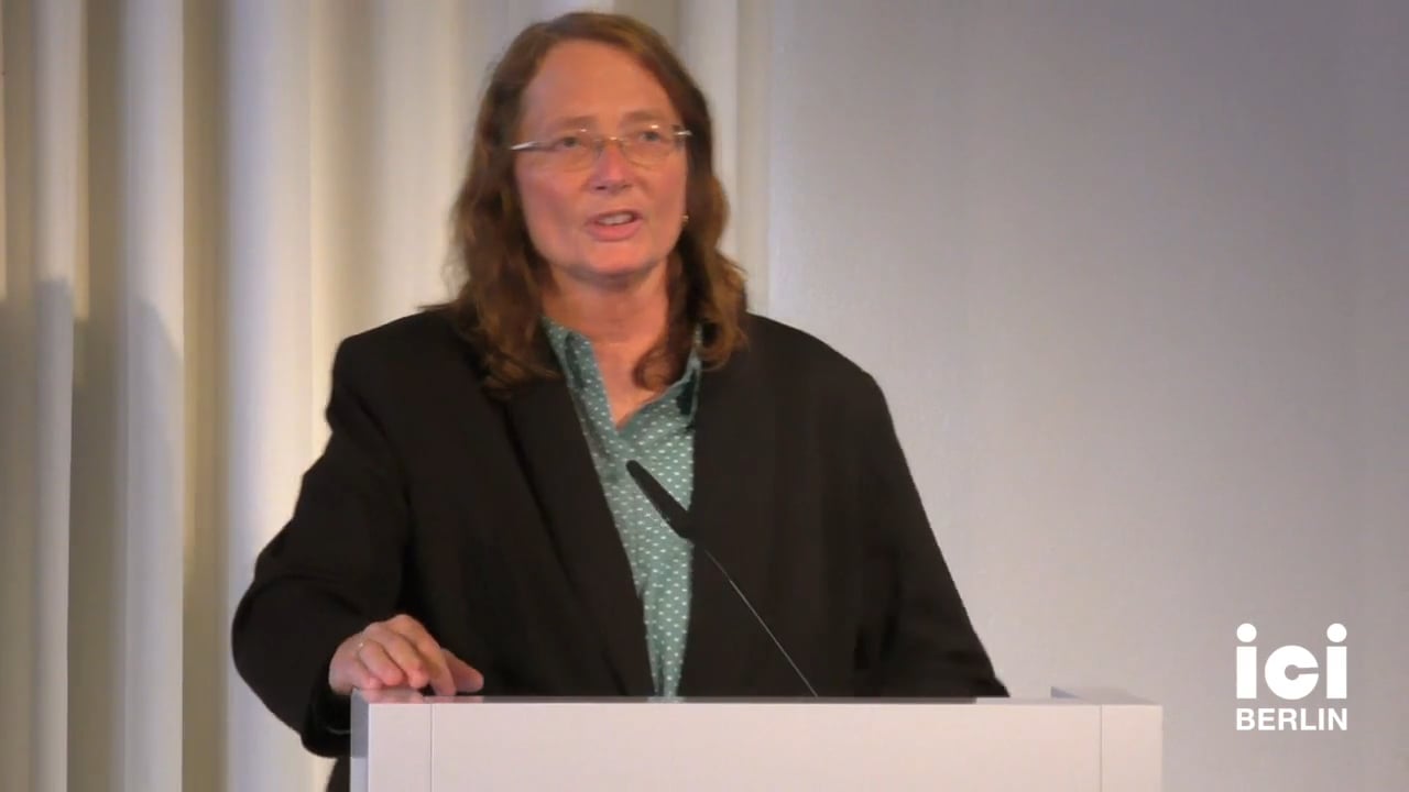 Welcoming by Brigitta Schütt