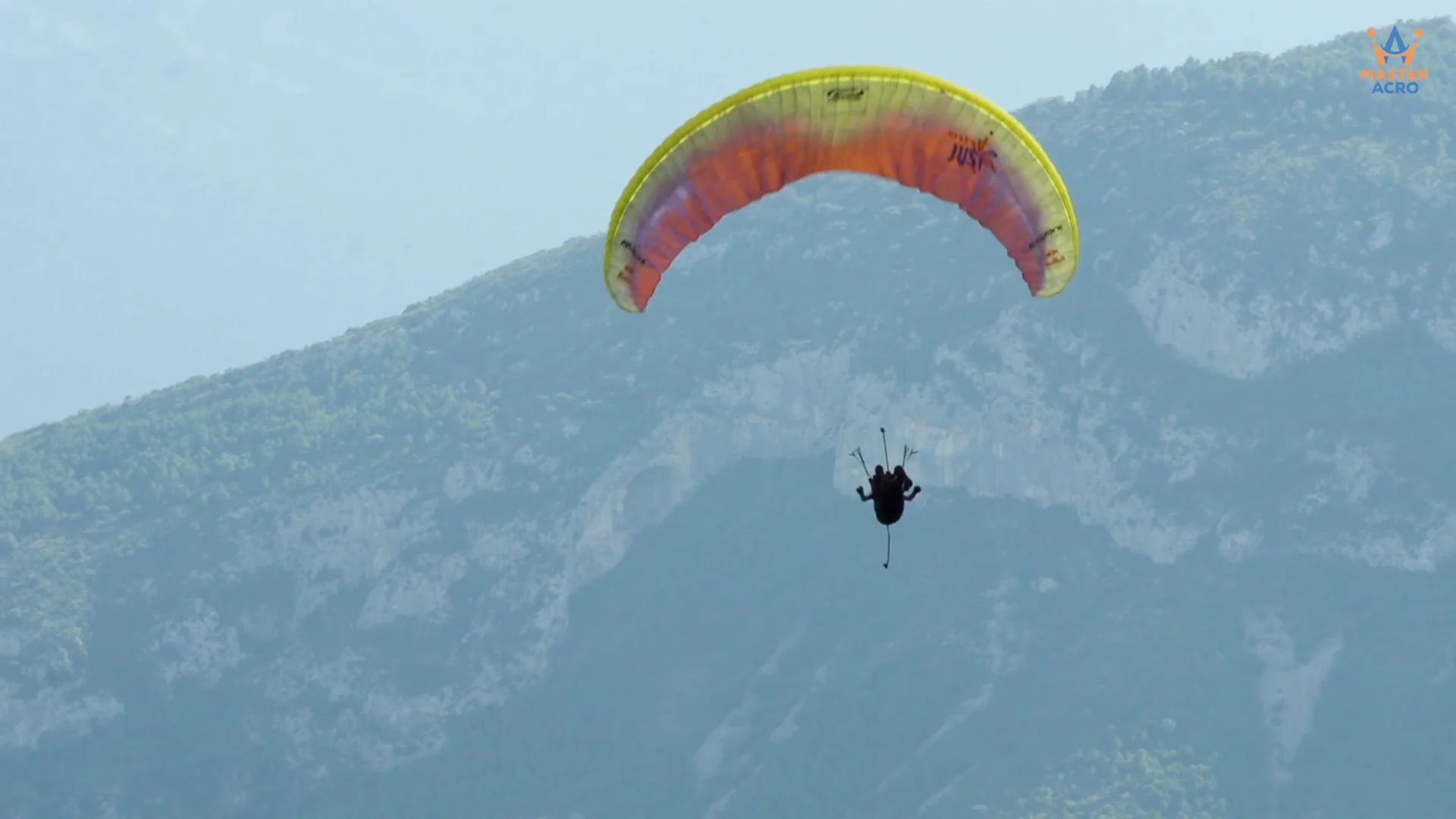 Paragliding: Learn to Fly! on Vimeo