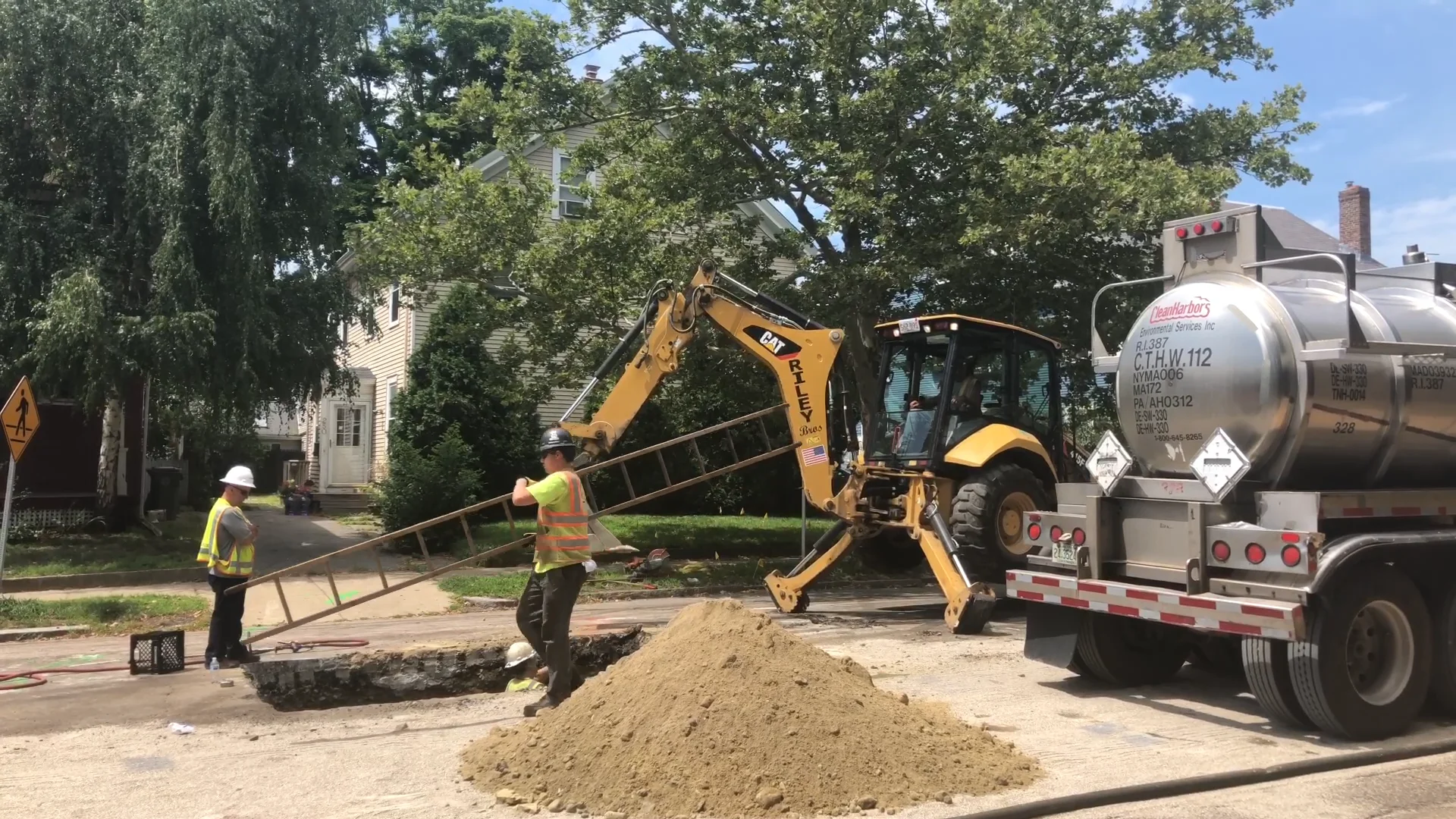 Watertown MA Oil pipe leak - 7/30/2018  