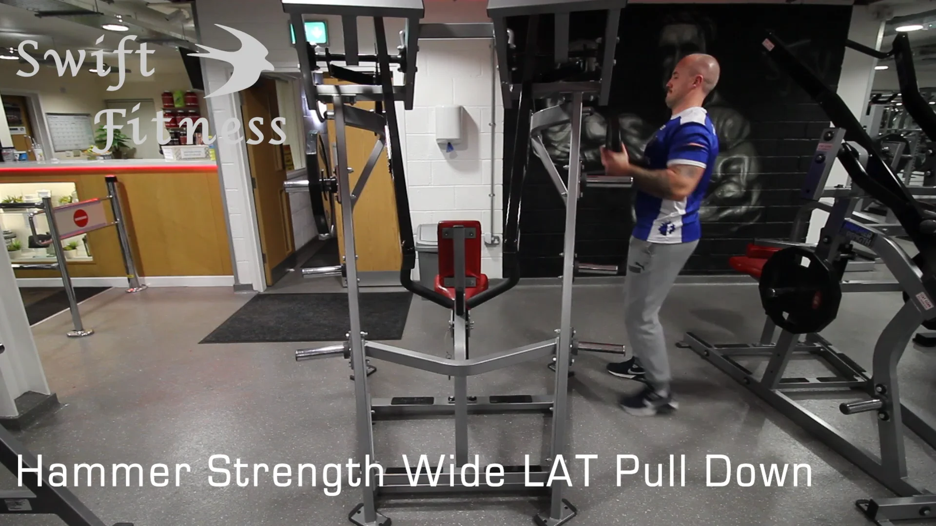 Hammer strength best sale wide pulldown