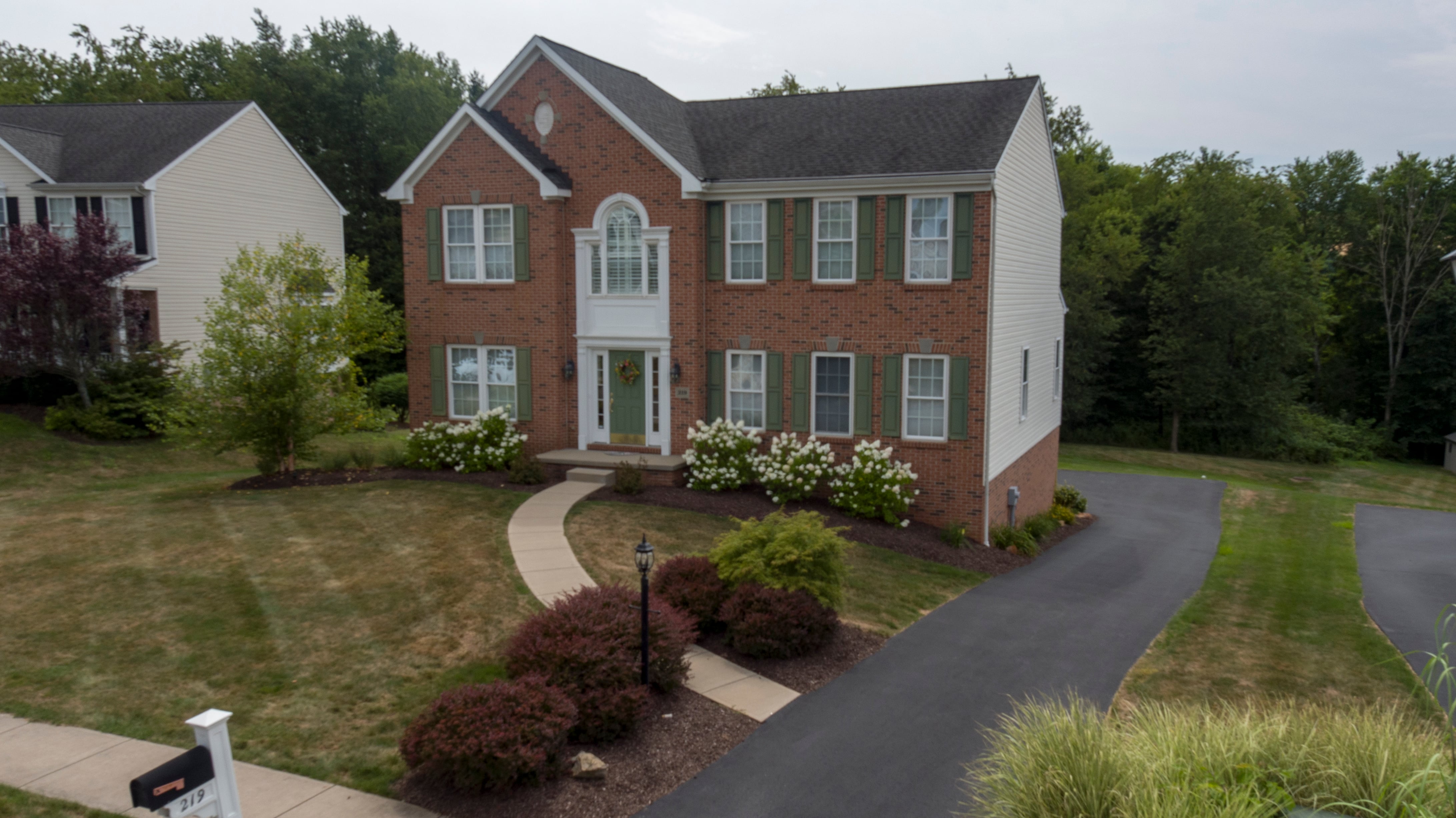 219 DuPont Drive McDonald, PA on Vimeo