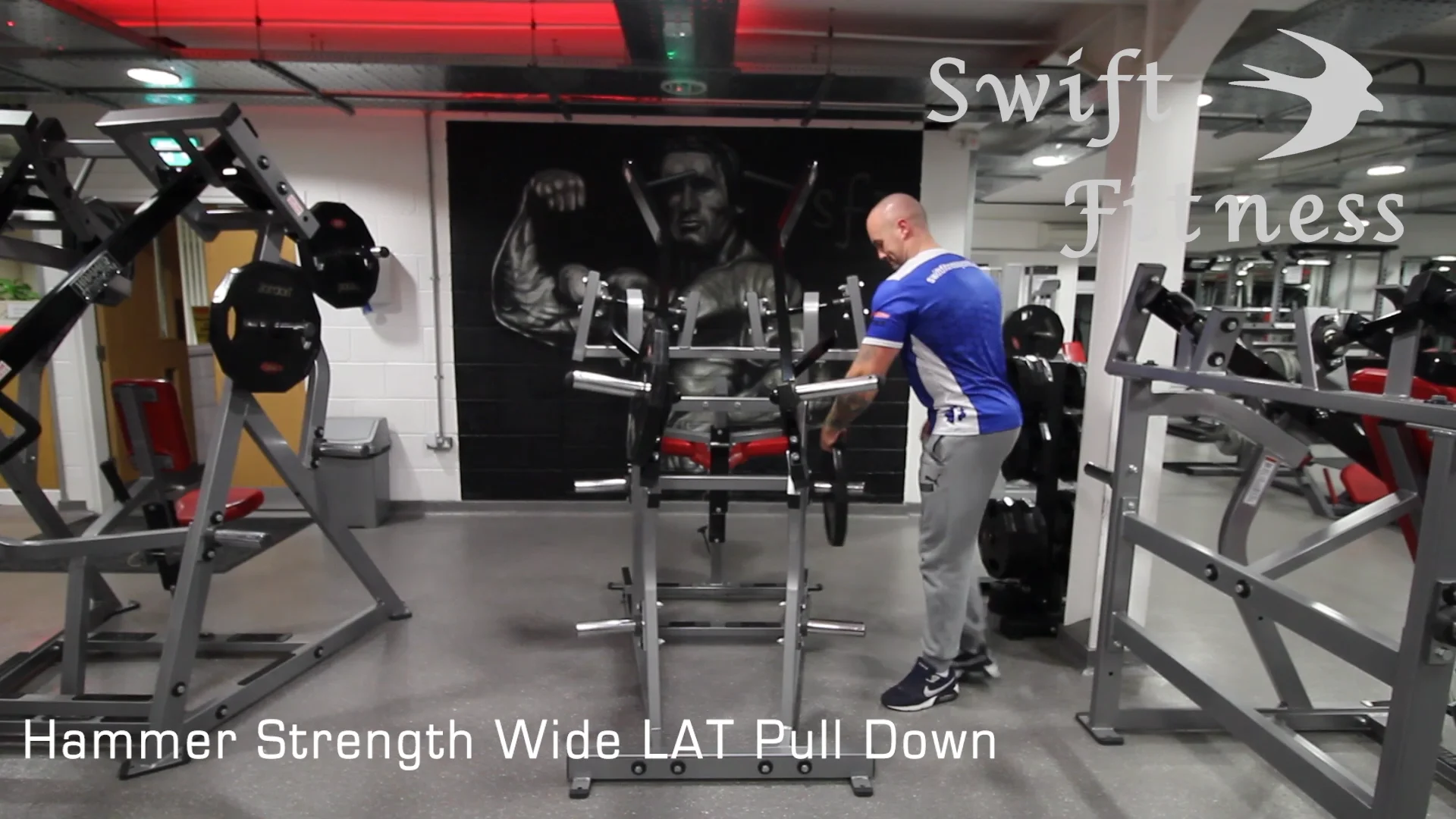 hammer strength lat pull