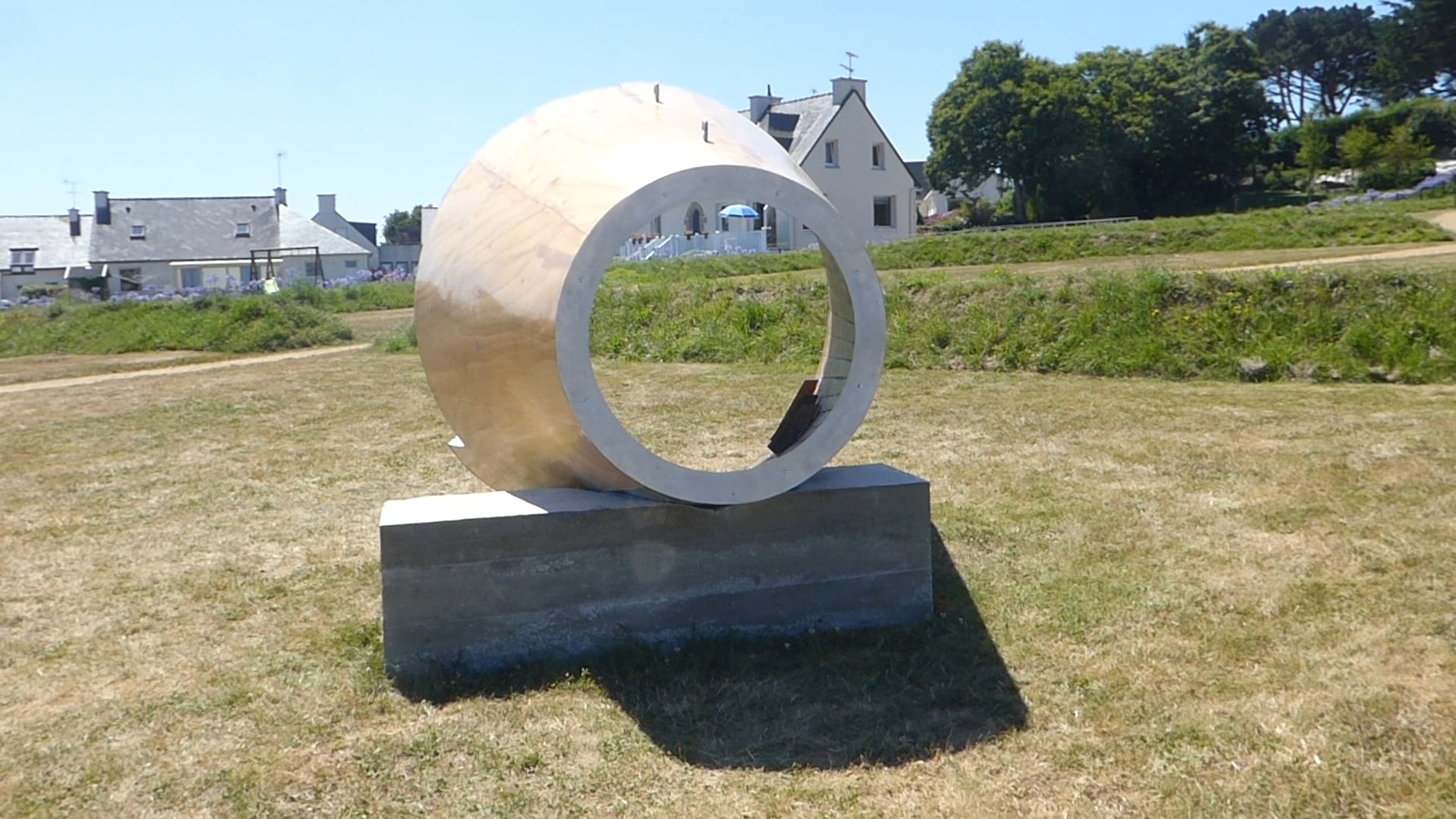 Vue panoramique sur installation sonore