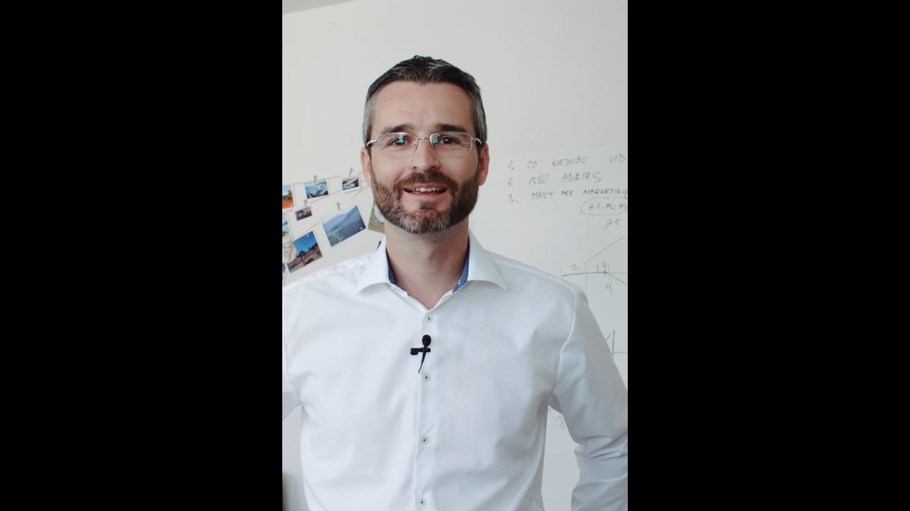 
        
          Peter Steinhübl
        

        
          –
        

        
          Obchodný riaditeľ
        
        