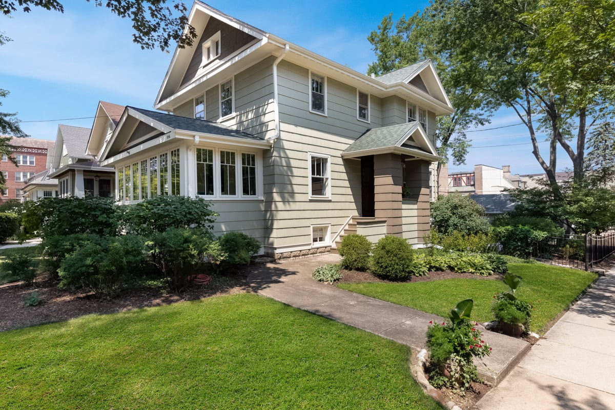 556 Hillside Avenue Glen Ellyn Illinois on Vimeo