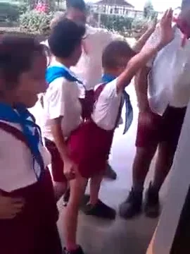 baile-en-una-escuela-de-Cuba