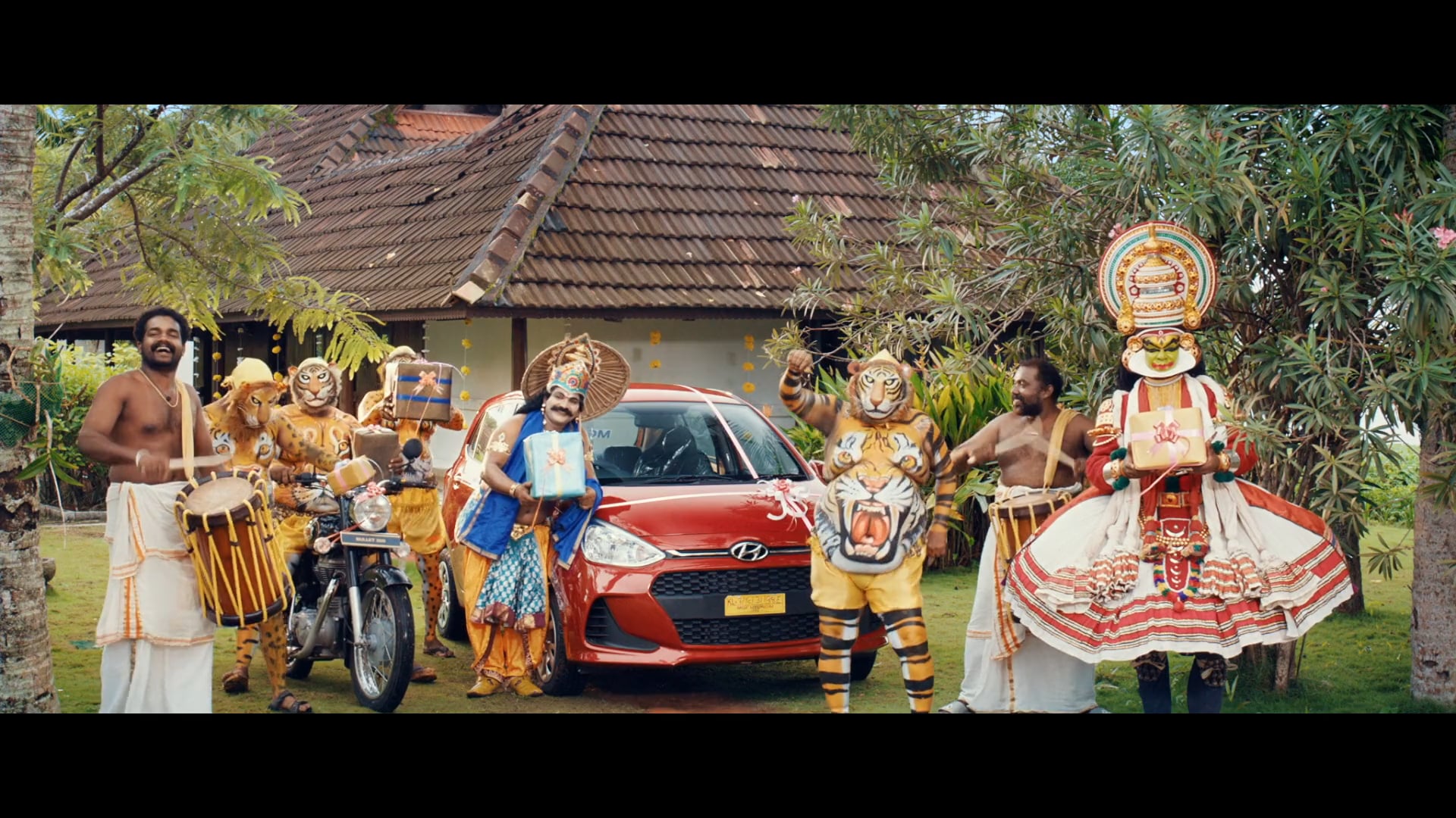 Joy Alukkas & Jolly Silks- Onam TVC